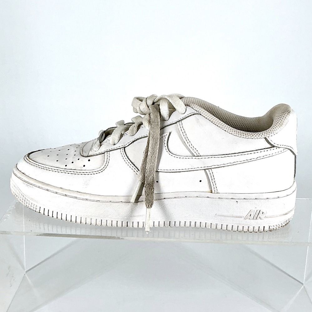 Nike Kids Size 6.5Y 6.5 Y Air Force 1 LE GS White Low Top Sneakers Shoes - Picture 3 of 8